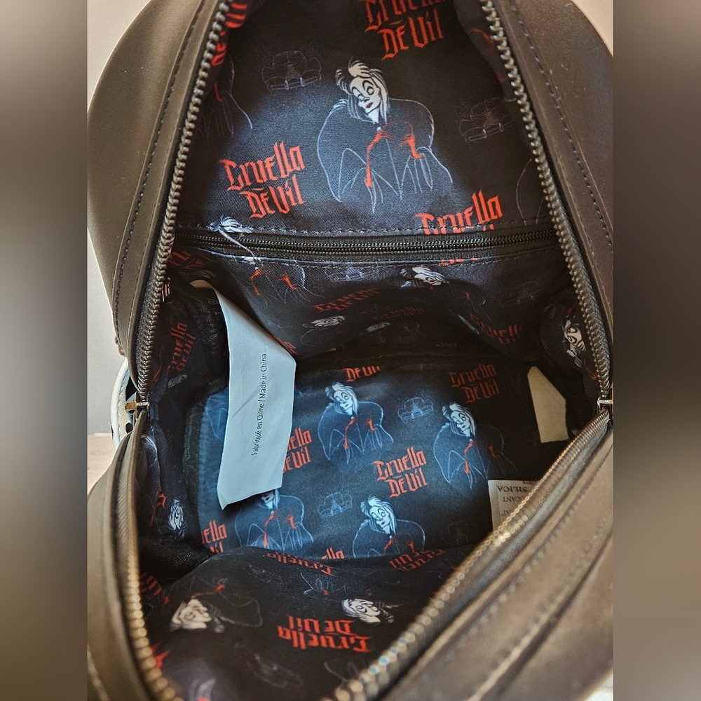 Disney Loungefly Cruella De Vil Mini Backpack - Picture 9 of 13